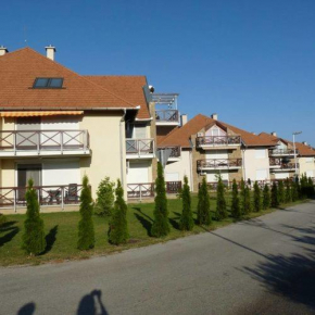 Vadszilva Apartman Balatonoszöd